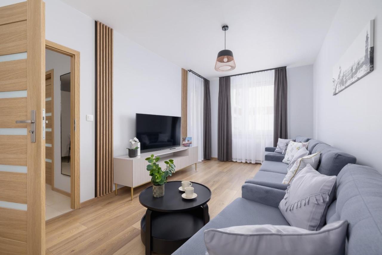 Osiedle Avia Harmonious Apartment With Balcony & Parking Cracow By Renters Prestige Krakow Dış mekan fotoğraf